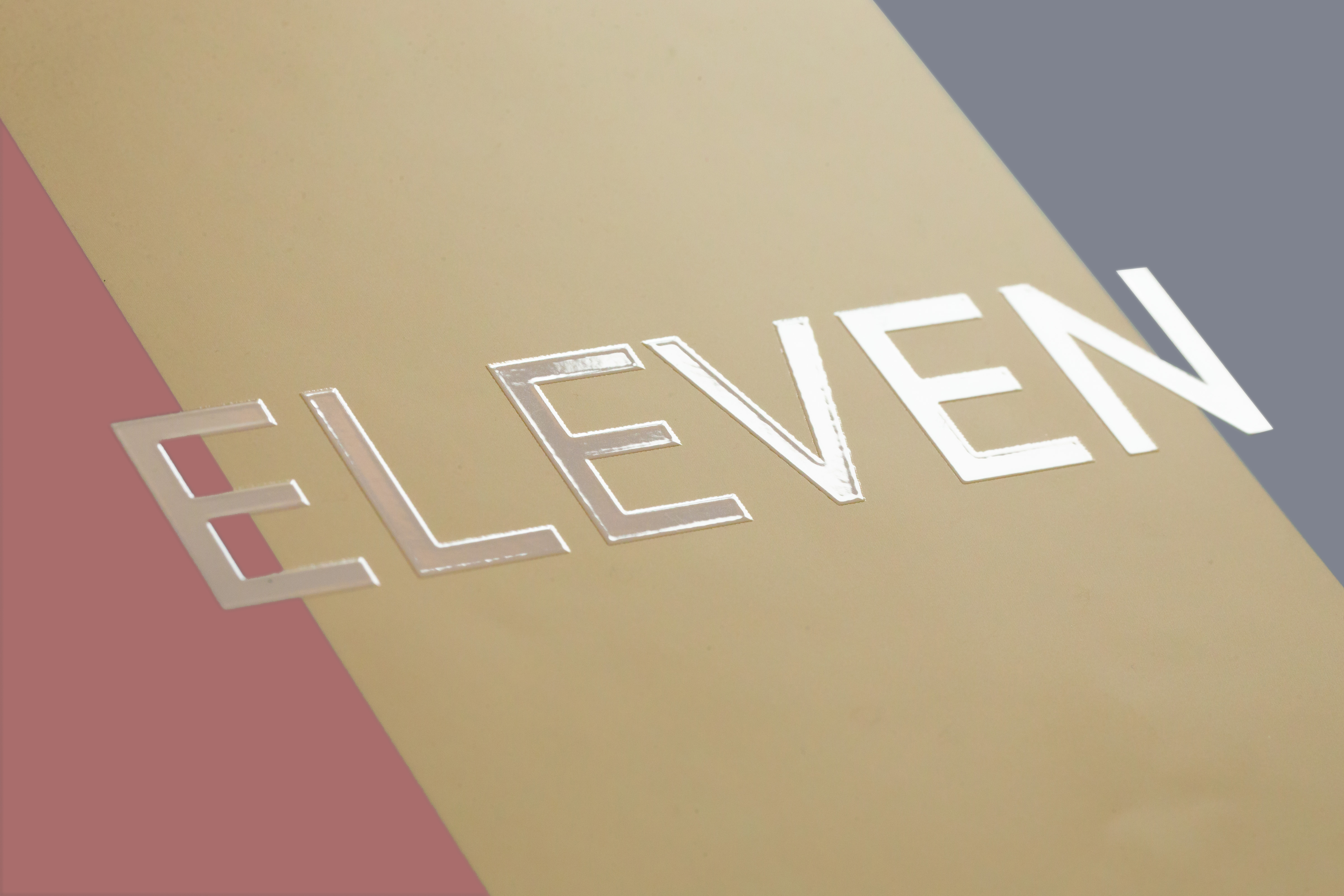 昨年の配信ライブをまとめた3枚組DVD「ELEVEN」パッケージ写真＆特典 